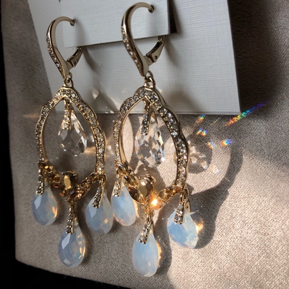 JENNY PACKHAM GOLDTONE CRYSTAL CHANDELIER EARRINGS - Picture 5 of 12